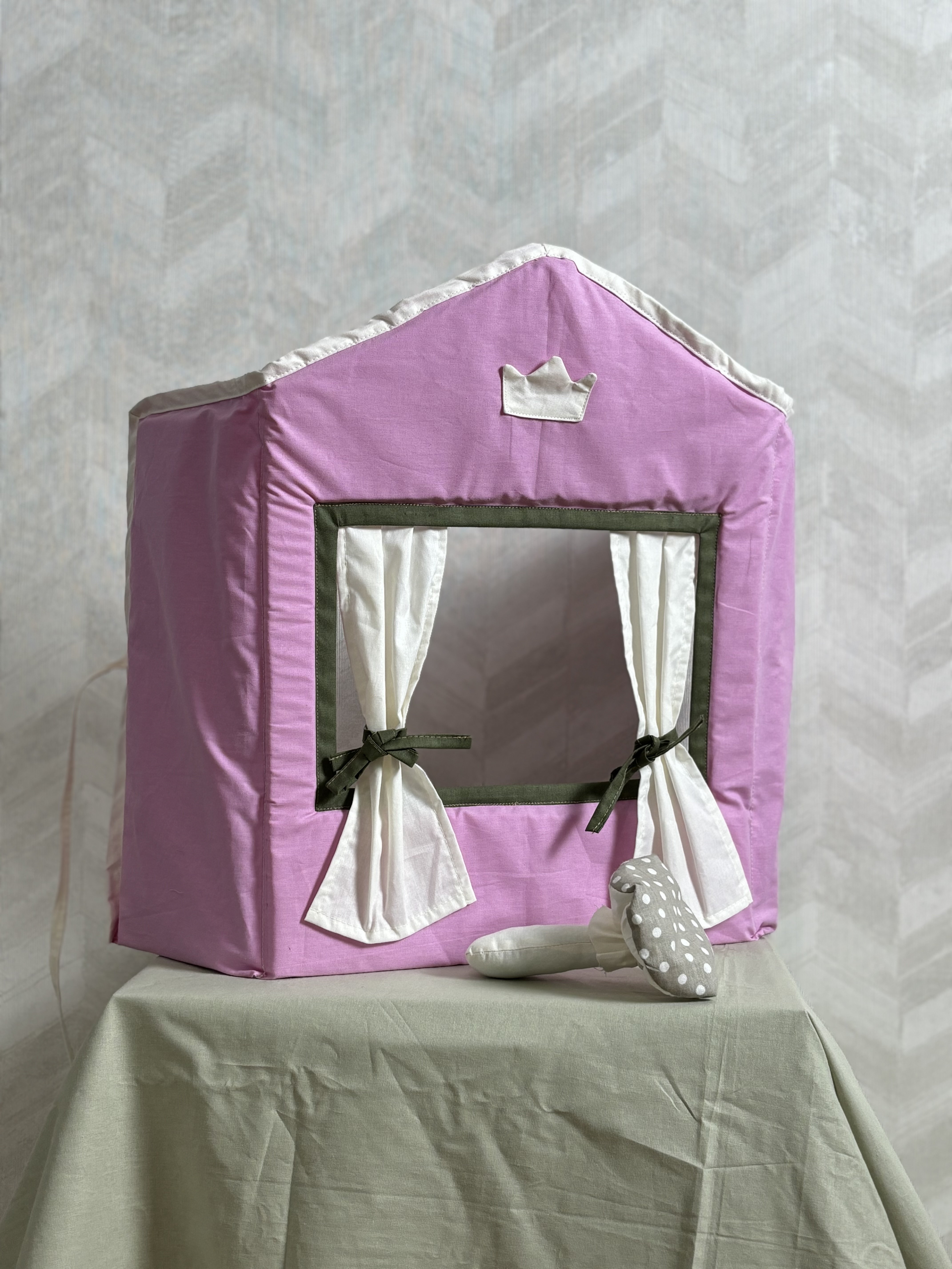 Purple Puppet Theater (stage)